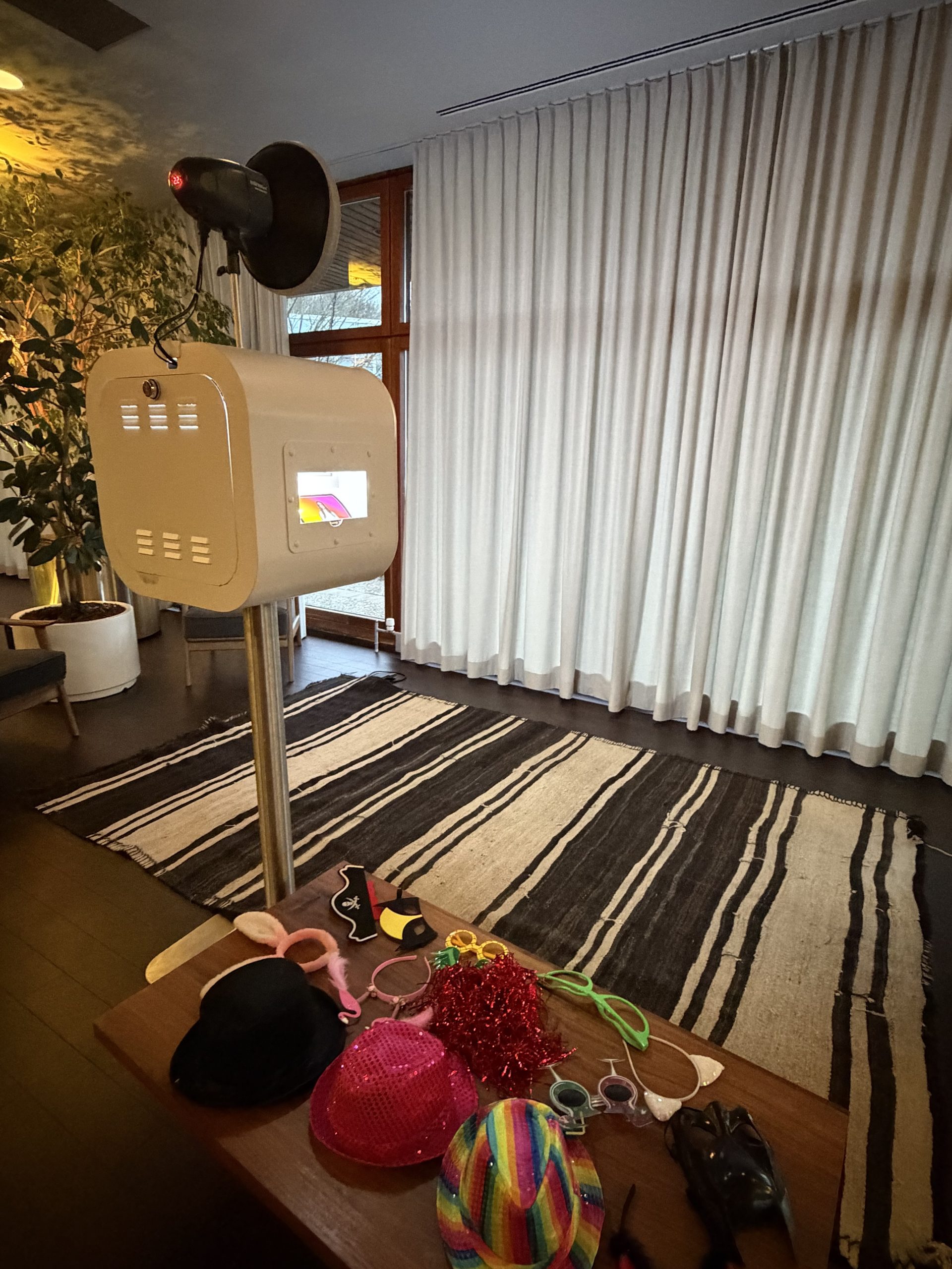 Fotobox Lite mit Studioblitz und Accessoires im Bold Campus Königstein